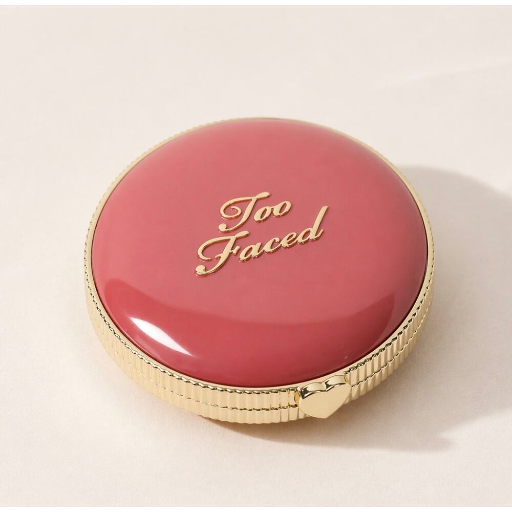 $32 New Too Faced Cloud Crush Blurring Blush - Head In The Clouds - Picture 2 of 8